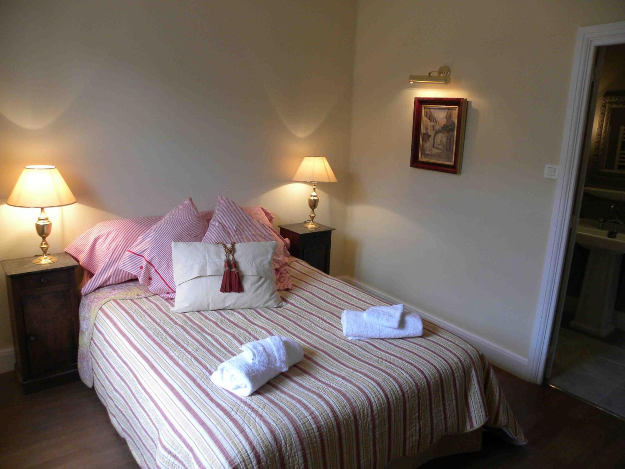 Le Logis Alexandra Bnb La Trimouille エクステリア 写真