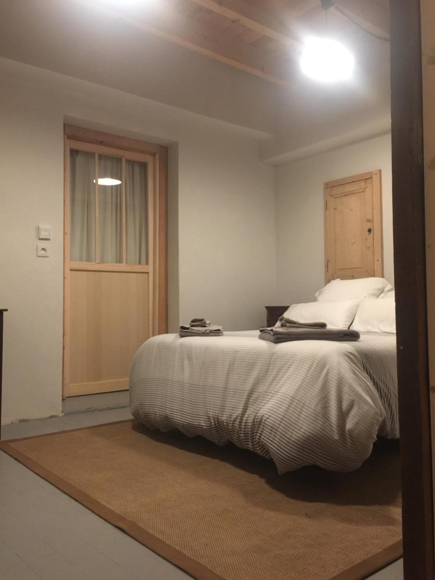 Le Logis Alexandra Bnb La Trimouille エクステリア 写真