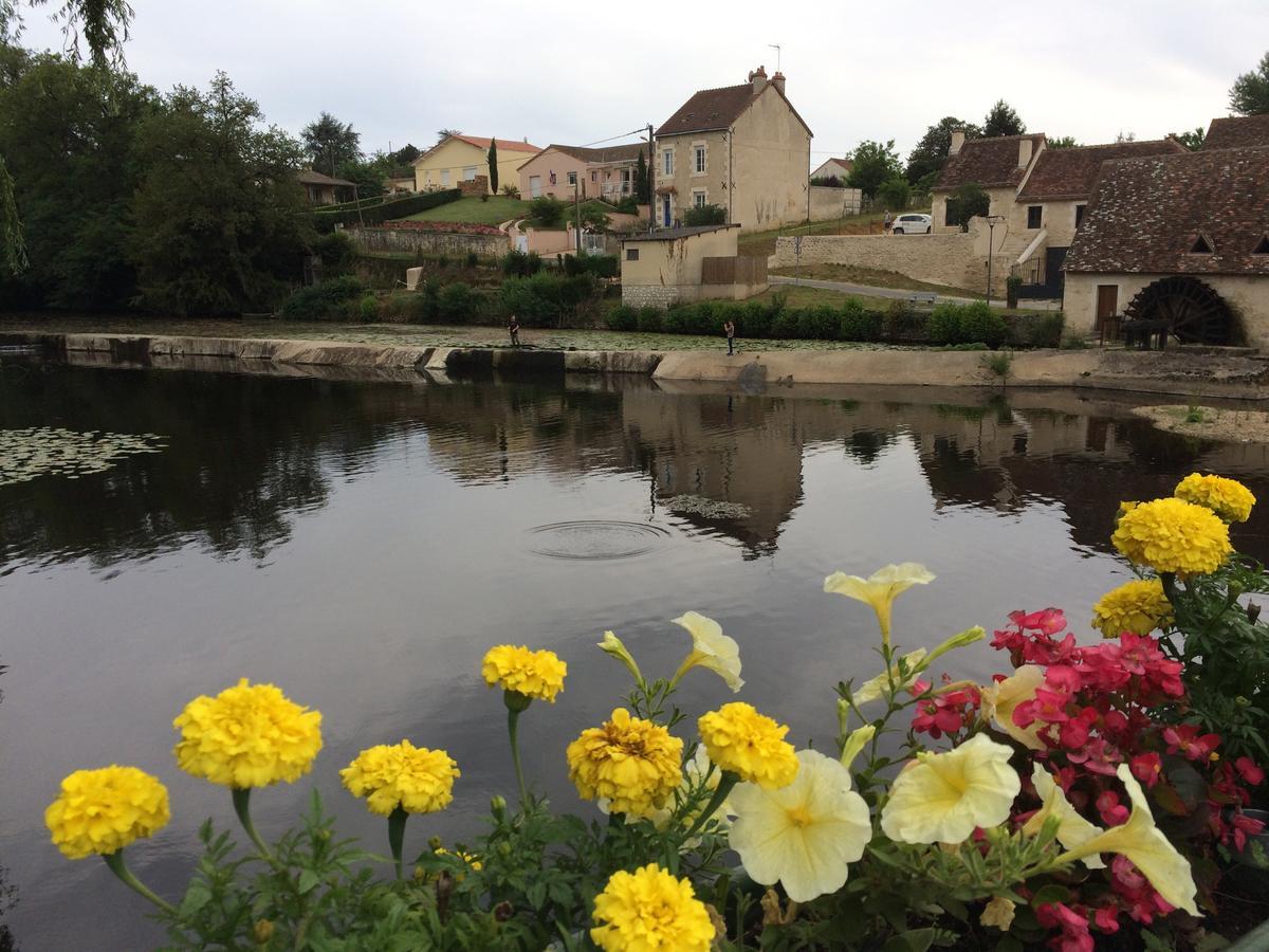 Le Logis Alexandra Bnb La Trimouille エクステリア 写真